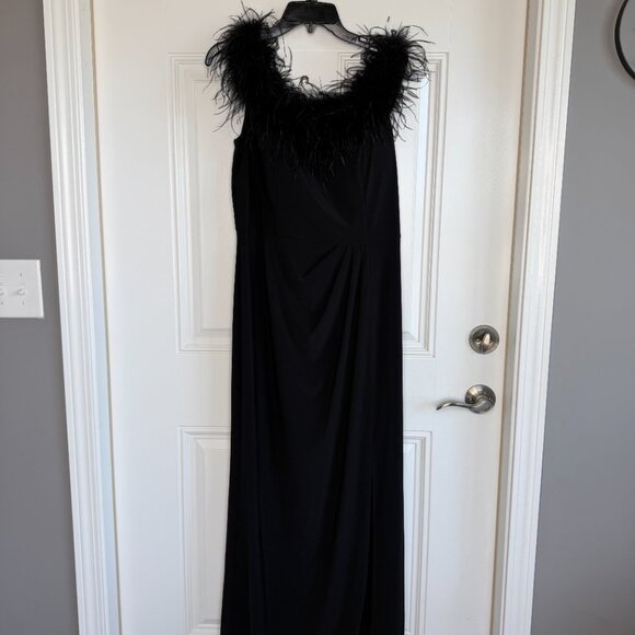 Alex Evenings Long Length Off The Shoulder Gown NWT - Picture 4 of 9